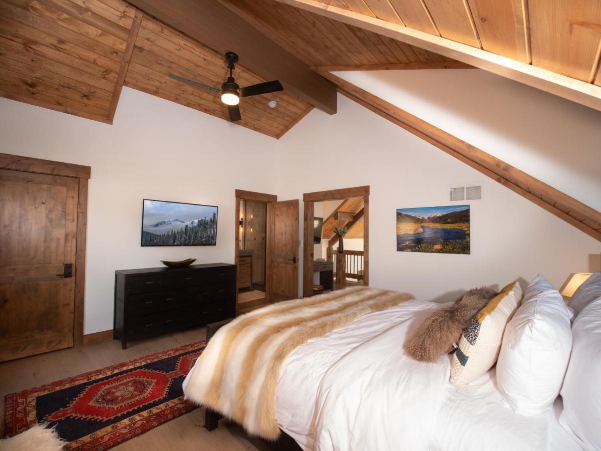Chic Retreat Indoor Outdoor Fireplace, Private Jacuzzi, Great Location! Естес-Парк Екстер'єр фото