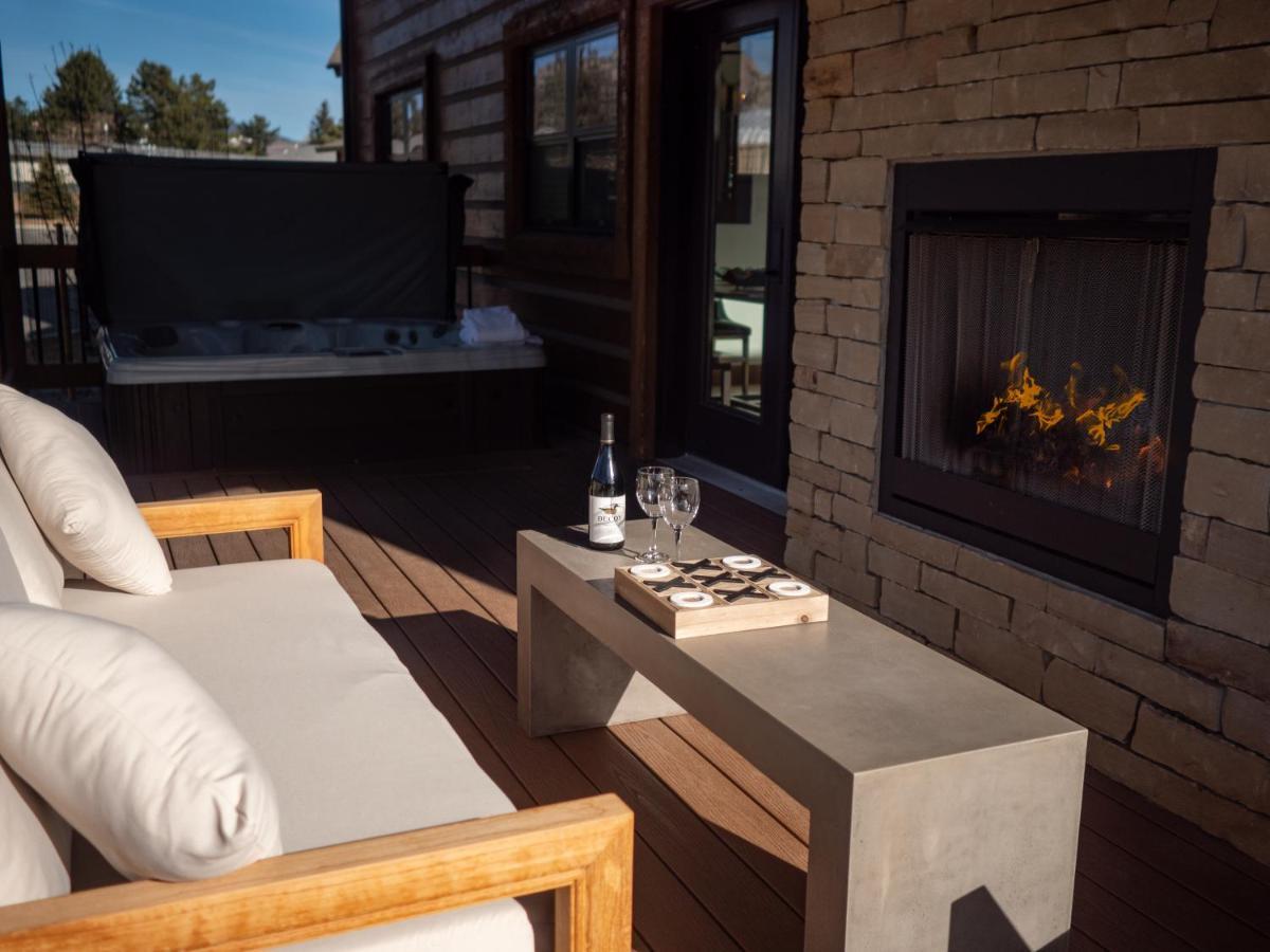 Chic Retreat Indoor Outdoor Fireplace, Private Jacuzzi, Great Location! Естес-Парк Екстер'єр фото