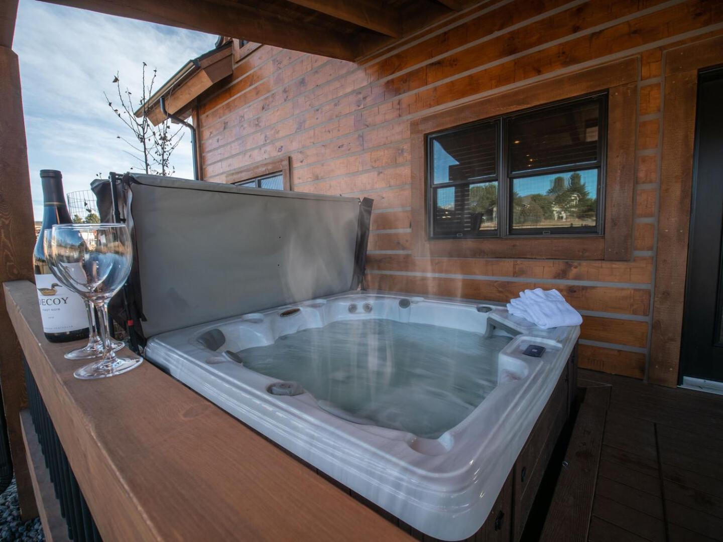 Chic Retreat Indoor Outdoor Fireplace, Private Jacuzzi, Great Location! Естес-Парк Номер фото