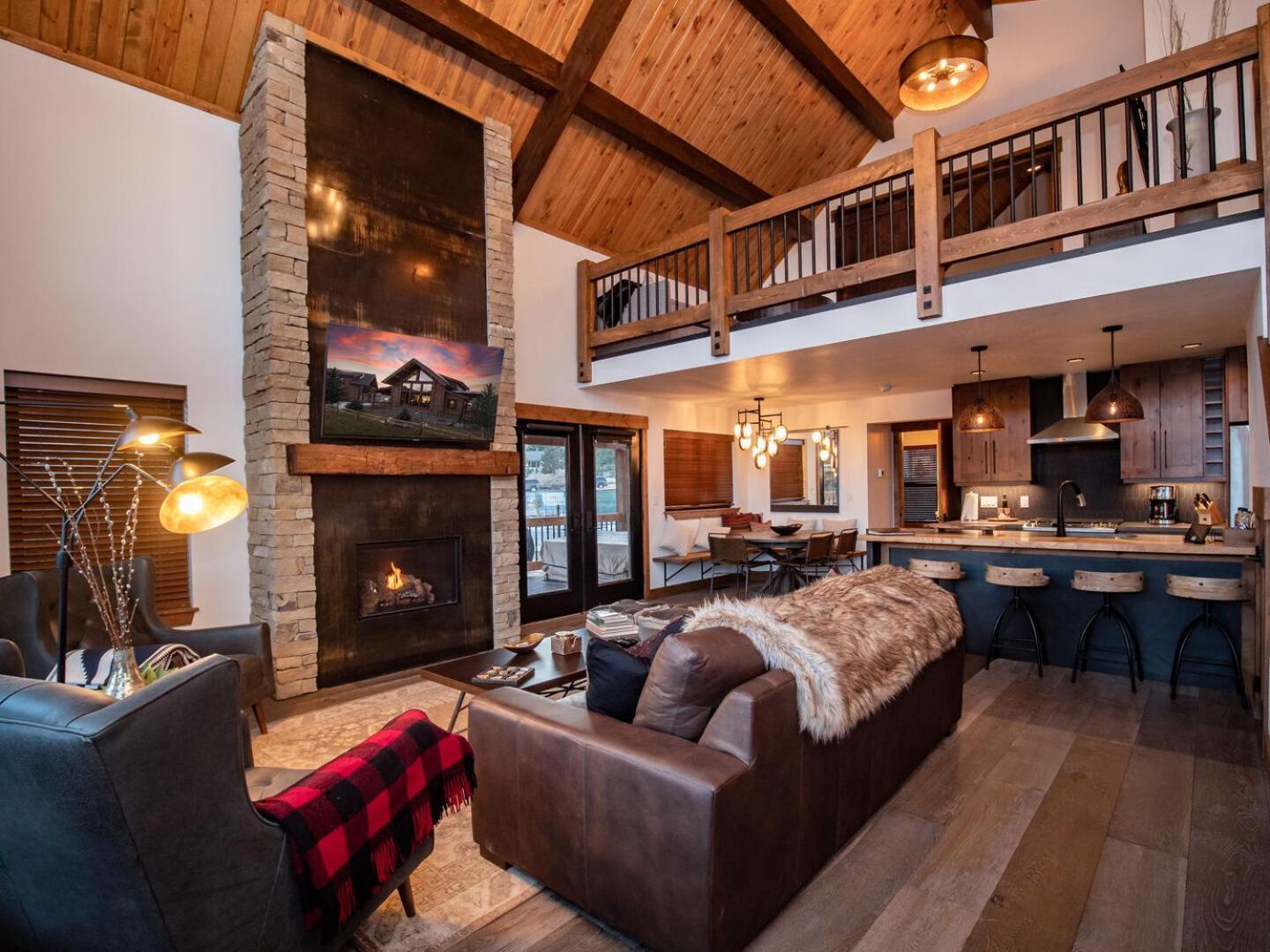 Chic Retreat Indoor Outdoor Fireplace, Private Jacuzzi, Great Location! Естес-Парк Номер фото